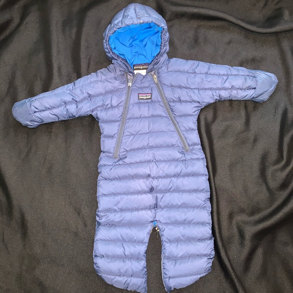 Patagonia 0m snowsuit blue baby